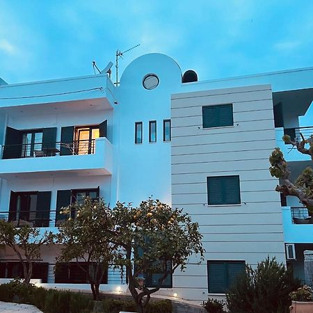 Myrthe Apartments 미르토스 외부 사진
